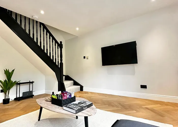 Canal Mews - 1 Min From Trafford Centre And 2 Min M60!