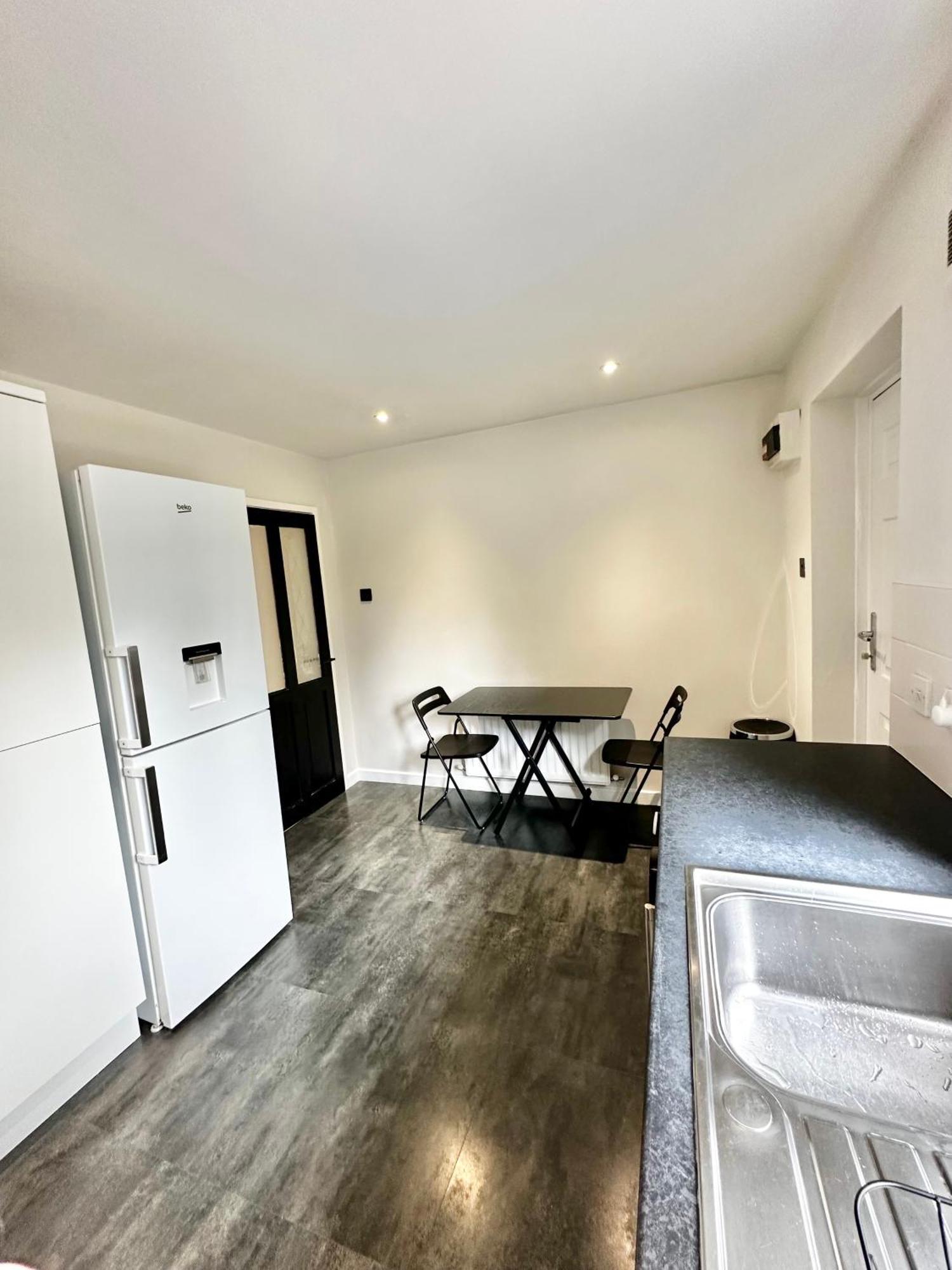 Casa de Férias Canal Mews - 1 Min From Trafford Centre And 2 Min M60! *