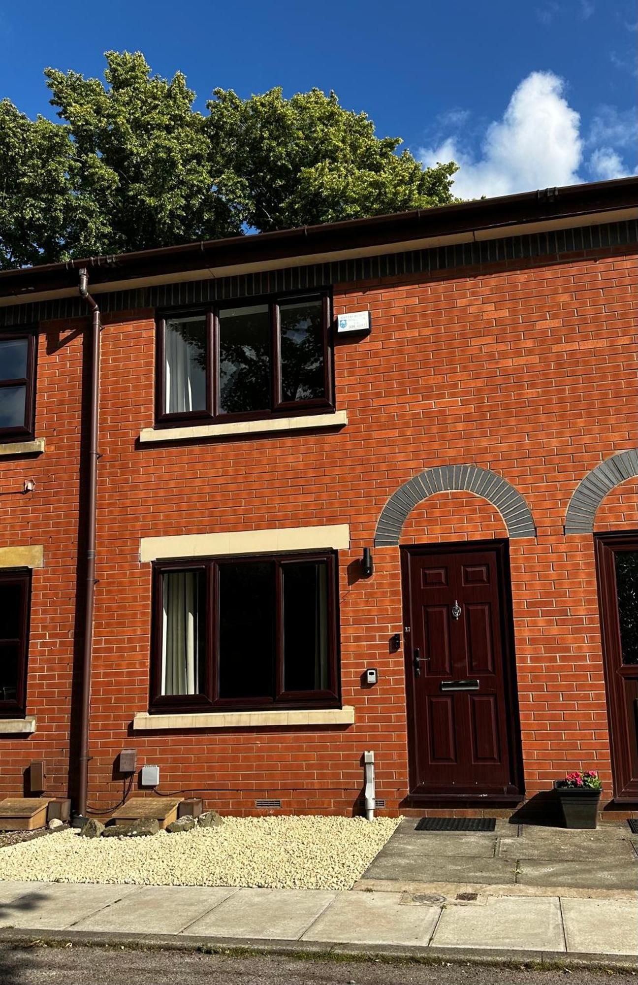 Holiday home Canal Mews - 1 Min From Trafford Centre And 2 Min M60!